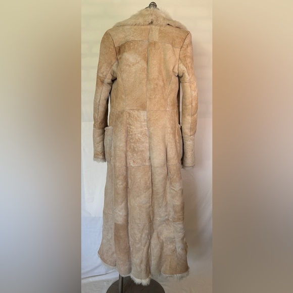 100% Shearling Full Length Camel/Ivory Vintage Coat - Picture 7 of 16